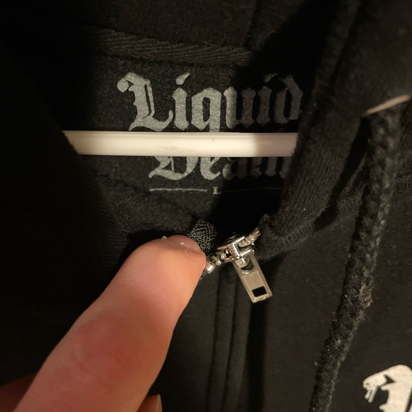 Liquid Death Black Mountain Water Hoodie Sweatshirt Murder Your Thirst Mens Sz L - Picture 11 of 11